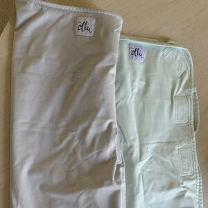 The Ollie Swaddle (2) Stone and Mint